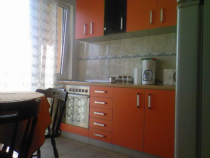kitchen1.jpg
